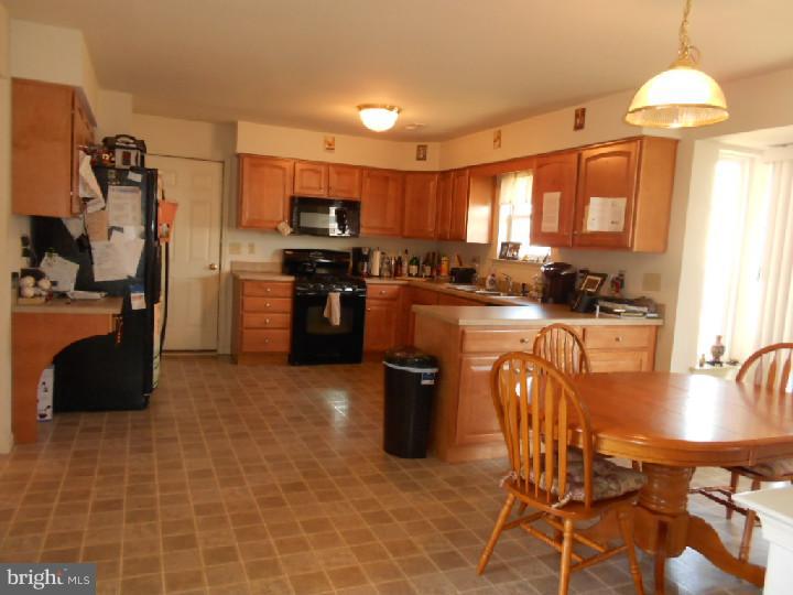 115 Quiet Road Sicklerville, NJ 08081 - Photo 9 of 25 Breakfast Room