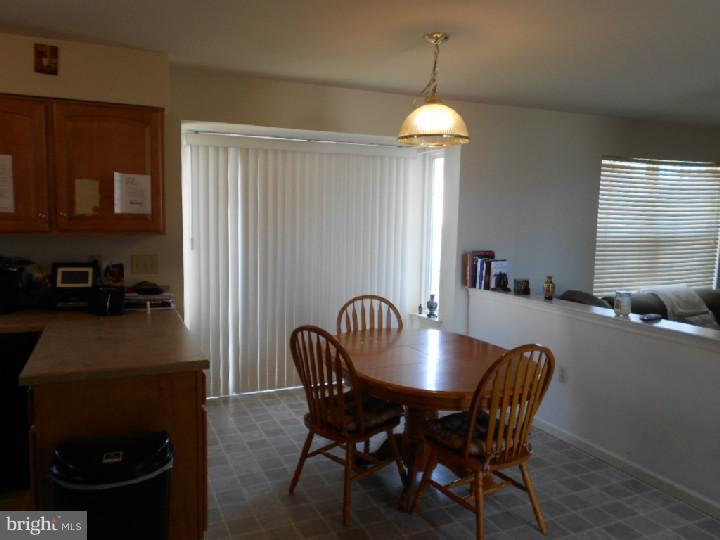 115 Quiet Road Sicklerville, NJ 08081 - Photo 10 of 25 Kitchen