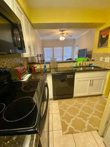 $15 | 807 West 25th Street, Unit 215, Austin, TX 78705