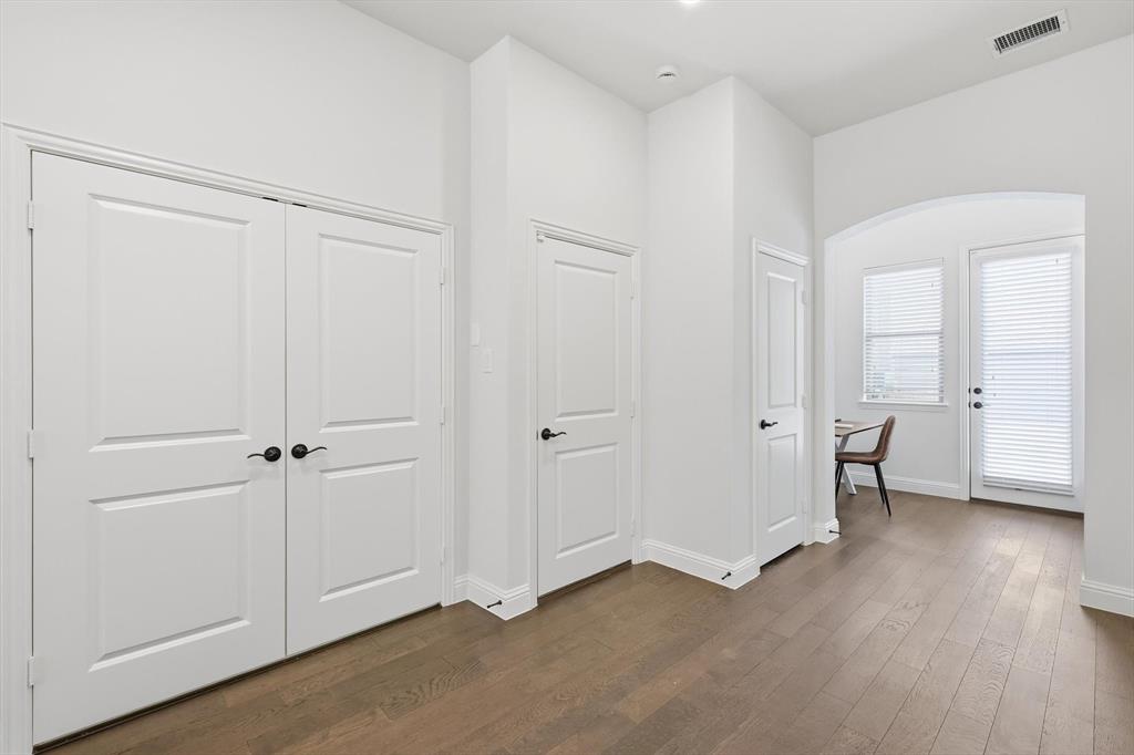 4642 Rhett Lane, Unit B Carrollton, TX 75010 - Photo 14 of 26