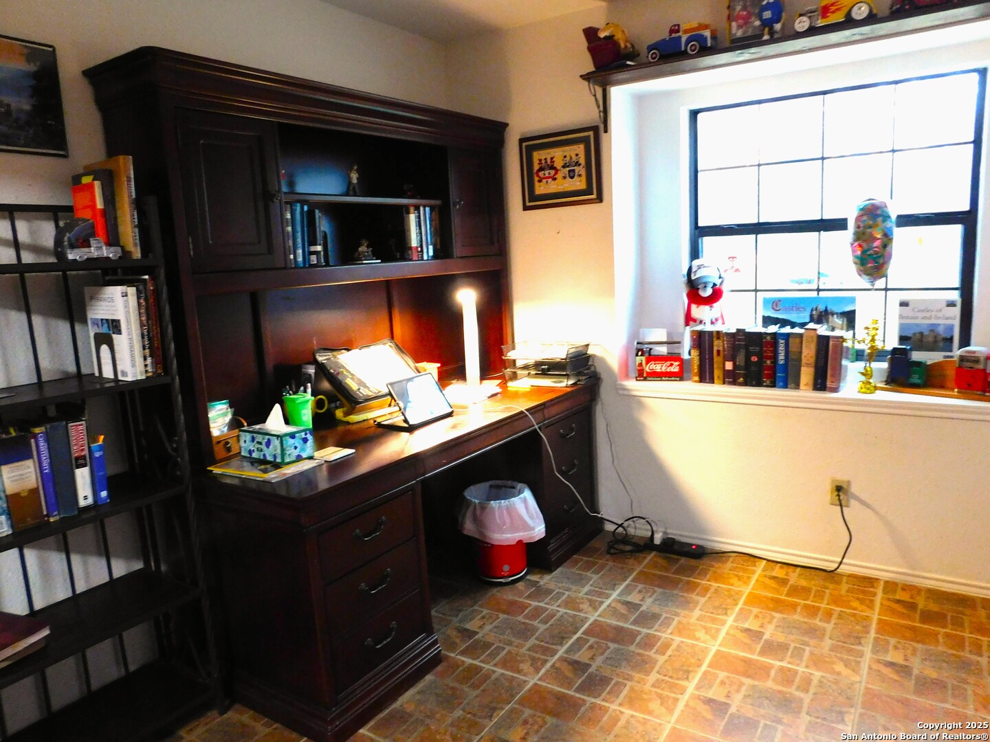 525 Cherry Ridge Floresville, TX 78114 - Photo 14 of 33 a room with storage and utility