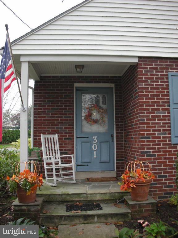301 Laurel Avenue Lititz, PA 17543 - Photo 2 of 19 Gallery Image 2