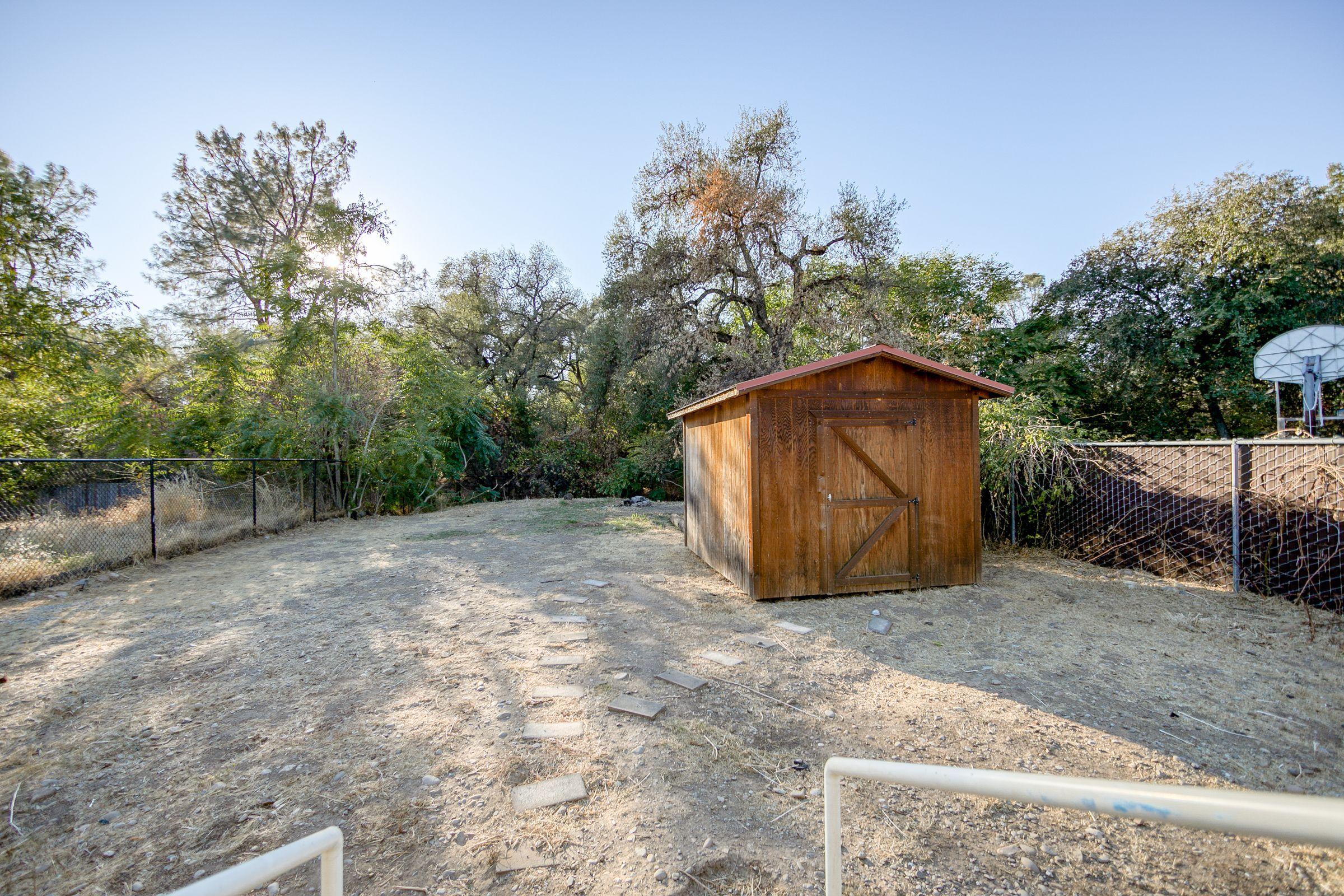 2756 Henderson Road Redding, CA 96002 - Photo 11 of 13 a view of backyard with green space