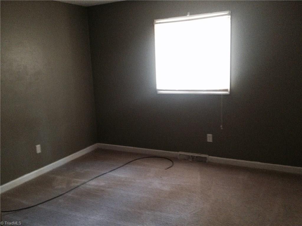 544 Stratford Road Lexington, NC 27292 - Photo 5 of 10