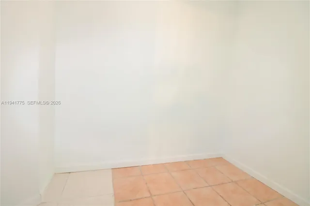 $1,650 | 712 Northeast 8th Street, Unit 202, Hallandale Beach, FL 33009