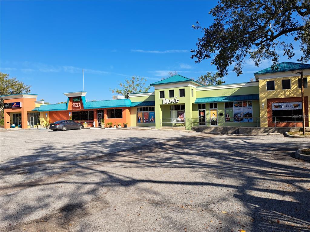 1600 Achieva Way Dunedin, FL 34698 - Photo 1 of 98