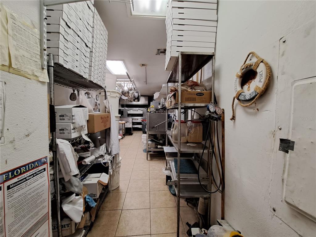 1600 Achieva Way Dunedin, FL 34698 - Photo 71 of 98 a view of a room with gym equipment