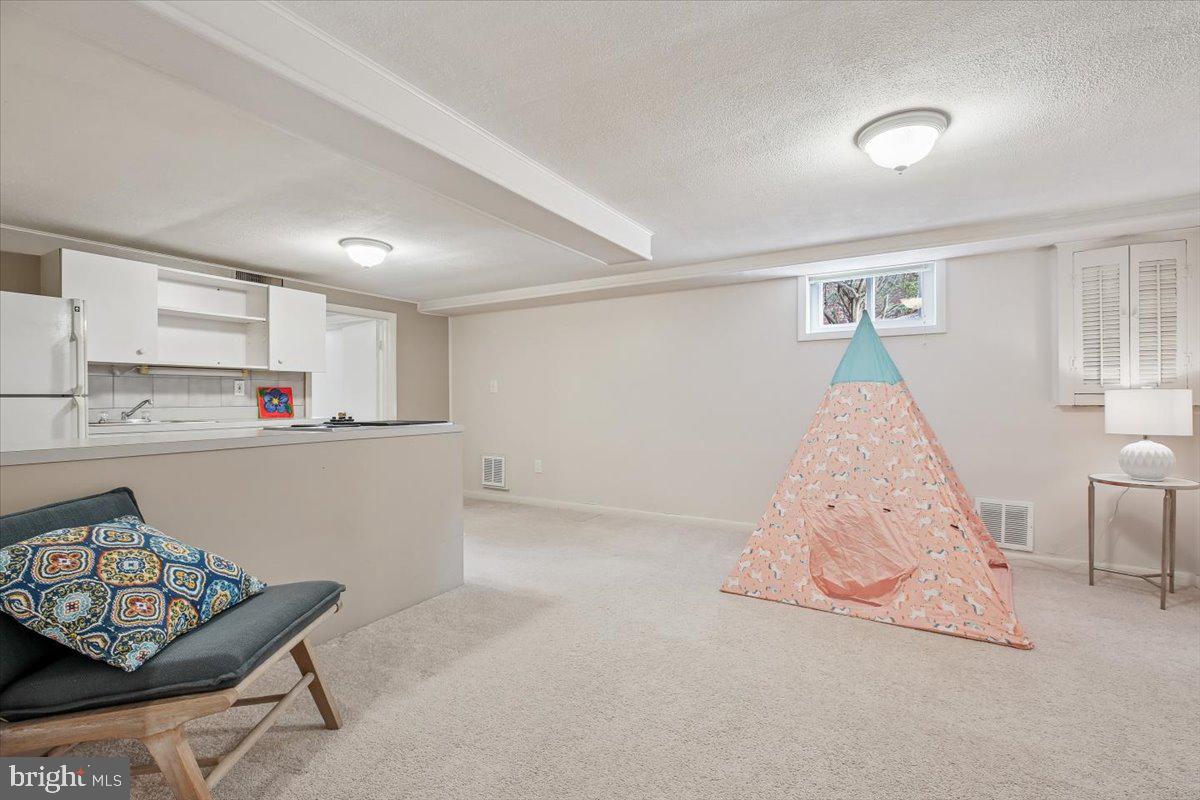 1707 Sanford Road Silver Spring, MD 20902 - Photo 31 of 55 Family Room