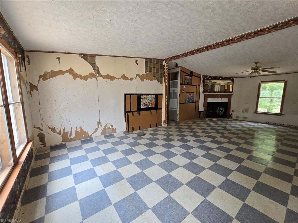 580 Barnes Road Eden, NC 27288 - Photo 4 of 22