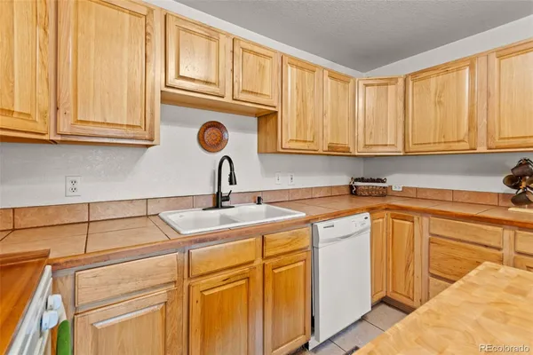 $600,000 | 211 Appleby Street, Bailey, CO 80421