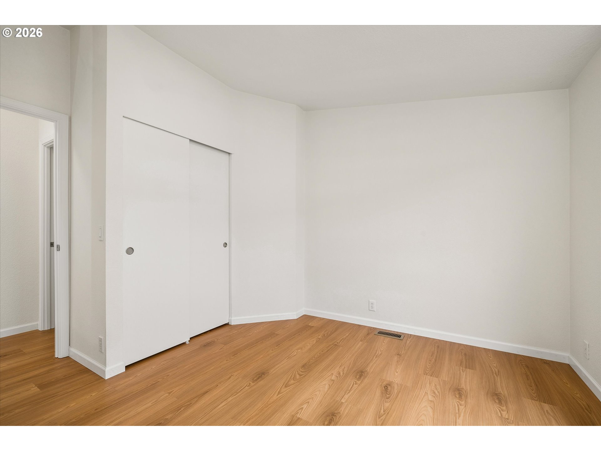 2242 Maia Loop Springfield, OR 97477 - Photo 23 of 32 Bedroom