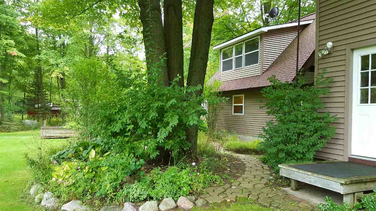 1077 South Dickenson Road Shepherd, MI 48883 - Photo 8 of 94 1823866-7.JPG