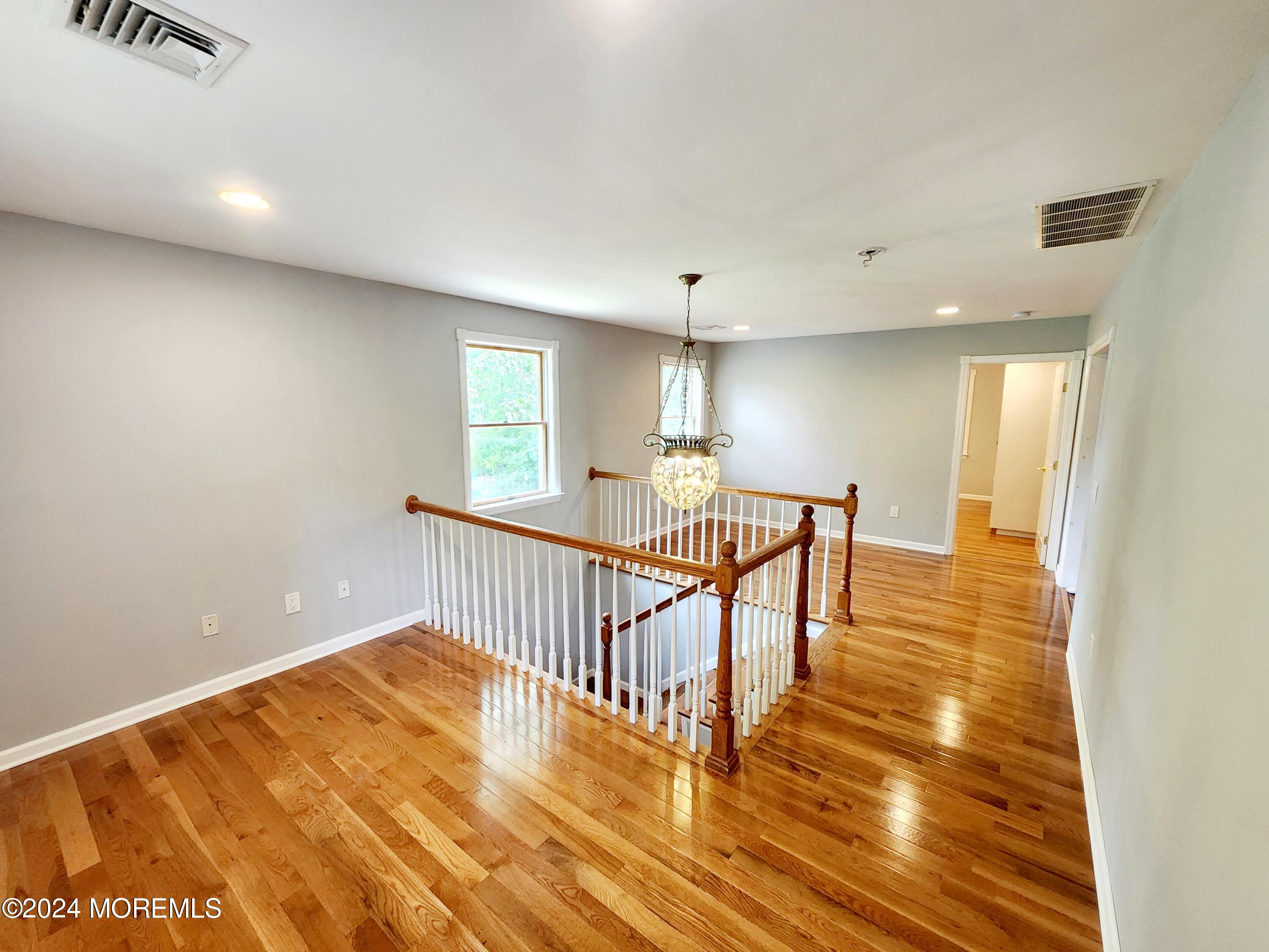 9 Francis Mills Road Freehold, NJ 07728 - Photo 15 of 39 1000011204