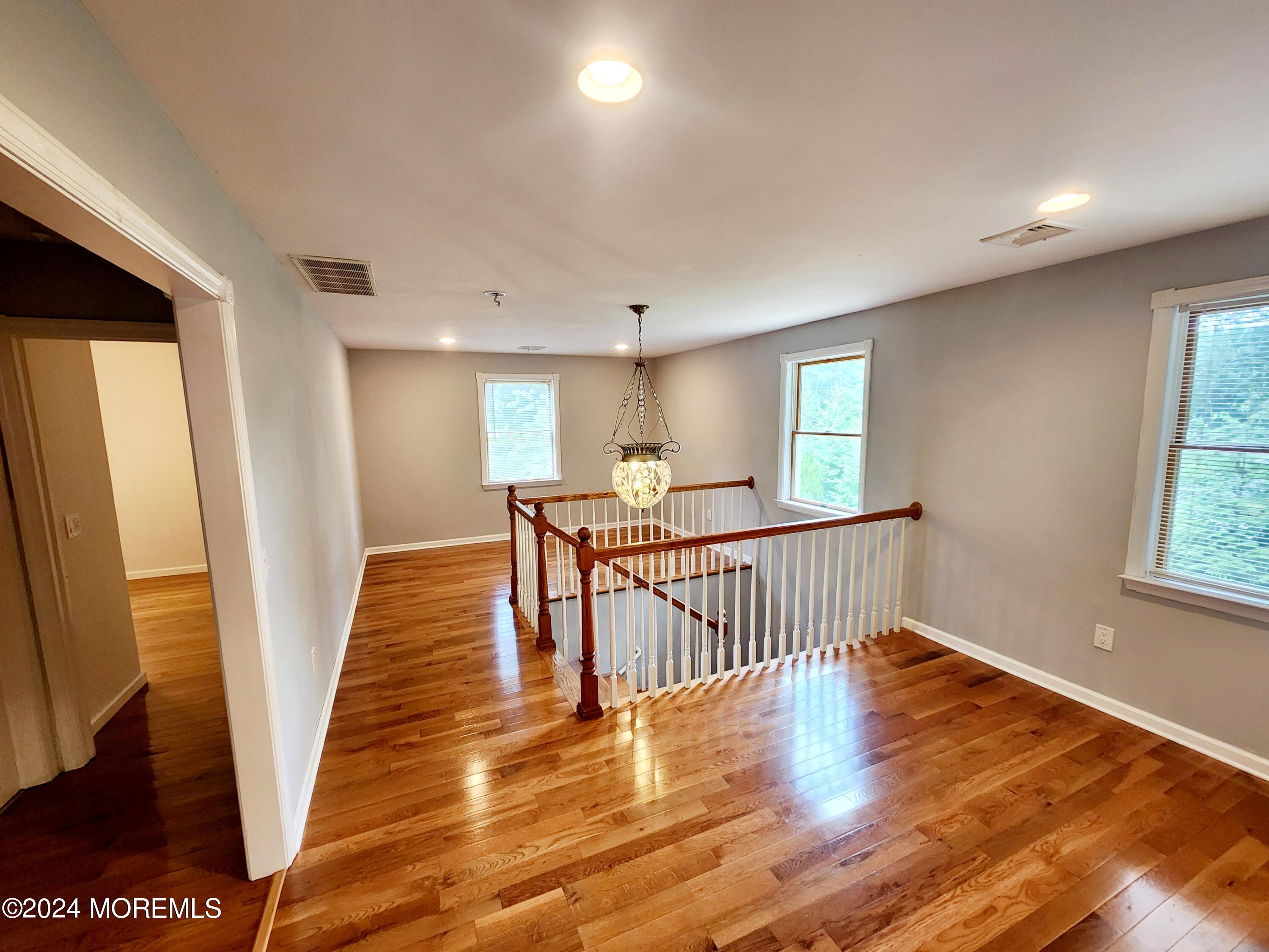 9 Francis Mills Road Freehold, NJ 07728 - Photo 16 of 39 1000011201