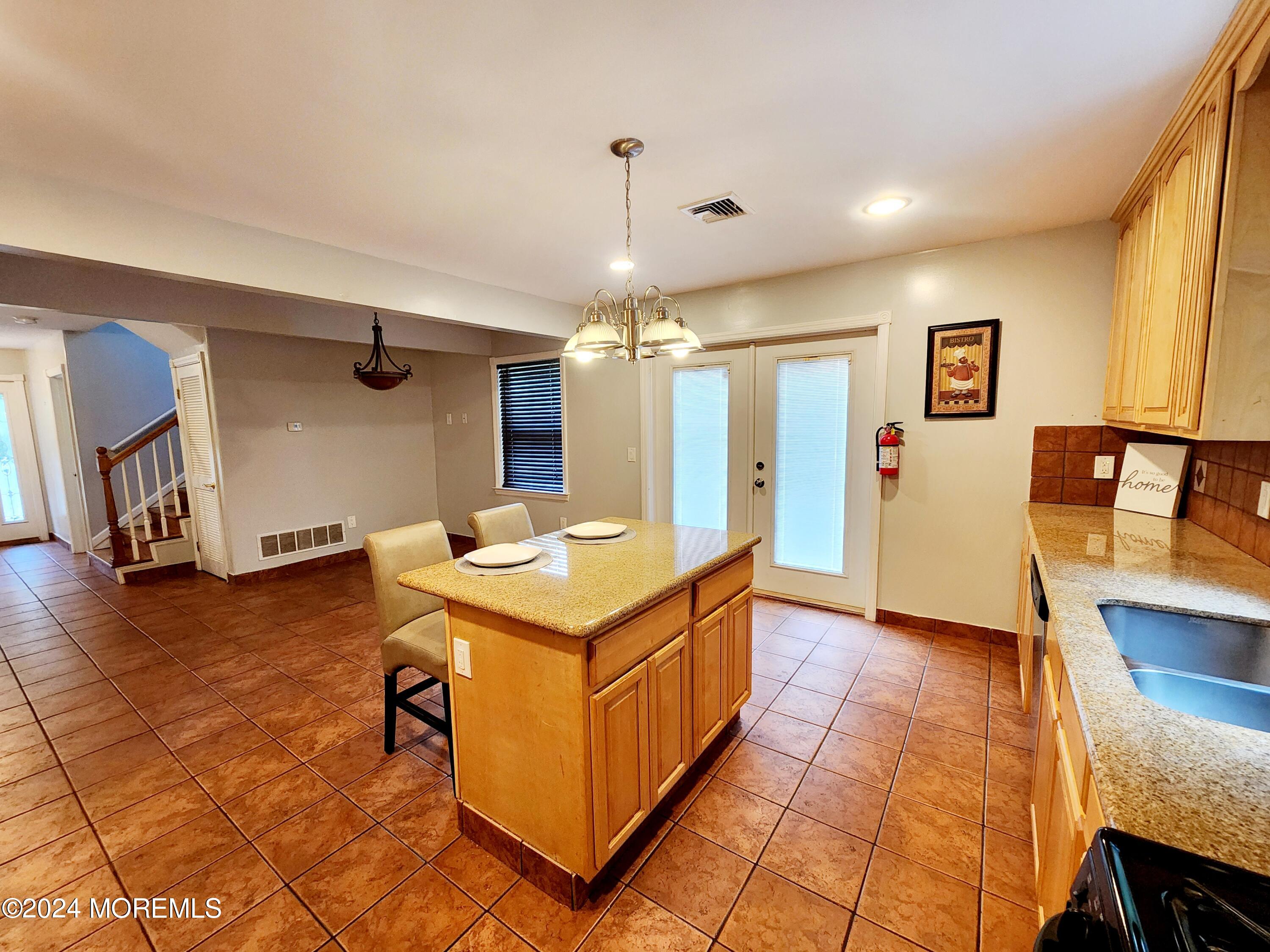 9 Francis Mills Road Freehold, NJ 07728 - Photo 7 of 39 1000011262