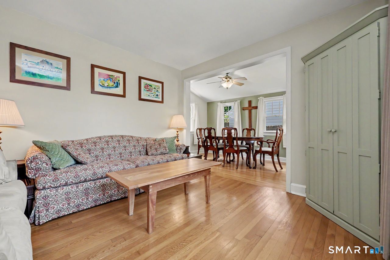 39 Austin Road Milford, CT 06460 - Photo 7 of 37