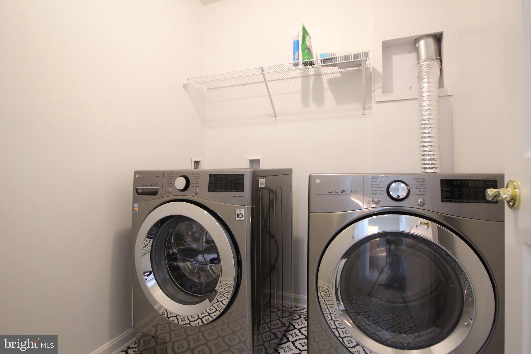 2415 Rainswood Lane Woodbridge, VA 22191 - Photo 25 of 29 a utility room with dryer and washer