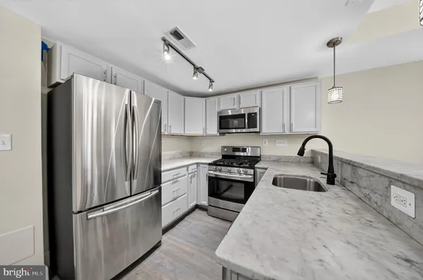 $369,999 | 4642 Hayes Street Northeast, Washington, DC 20019