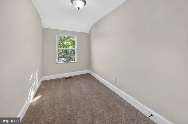 $369,999 | 4642 Hayes Street Northeast, Washington, DC 20019
