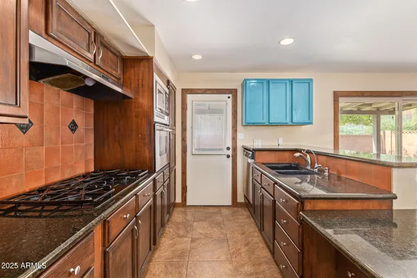 $3,495 | 319 East Riviera Drive, Tempe, AZ 85282