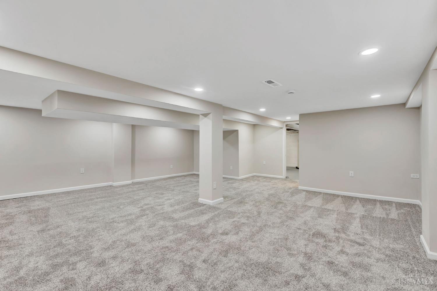 5948 Roan Road Milford, OH 45150 - Photo 23 of 38 Gallery Image 23
