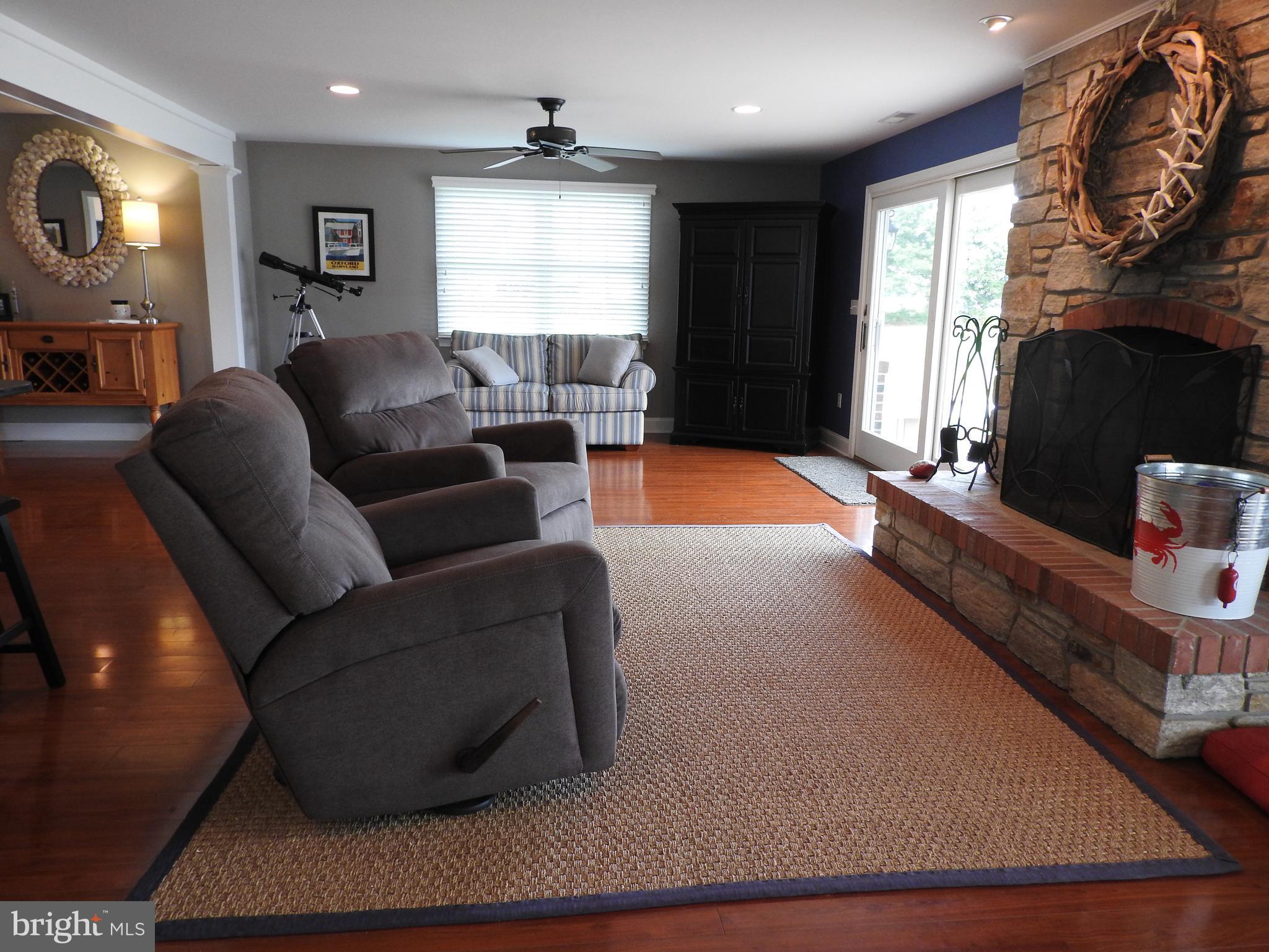 726 Twin Point Cove Road Cambridge, MD 21613 - Photo 20 of 35 Family Room