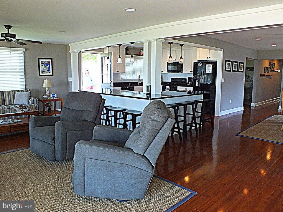 726 Twin Point Cove Road Cambridge, MD 21613 - Photo 21 of 35 Family Room