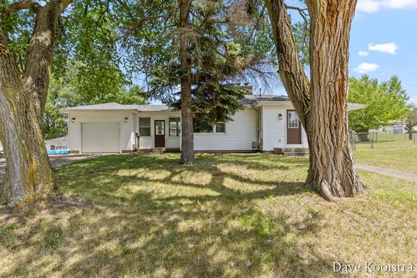 $299,900 | 2530 De Hoop Avenue, Wyoming, MI 49509