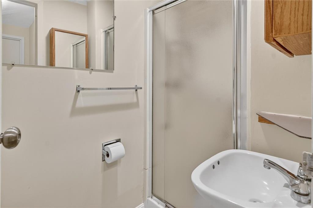 5841 Morrowfield Avenue, Unit 109 Pittsburgh, PA 15217 - Photo 13 of 25