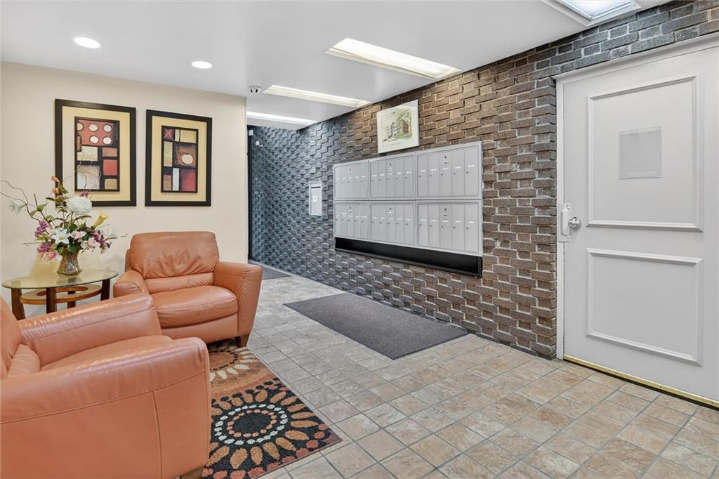 5841 Morrowfield Avenue, Unit 109 Pittsburgh, PA 15217 - Photo 3 of 25 mailboxes