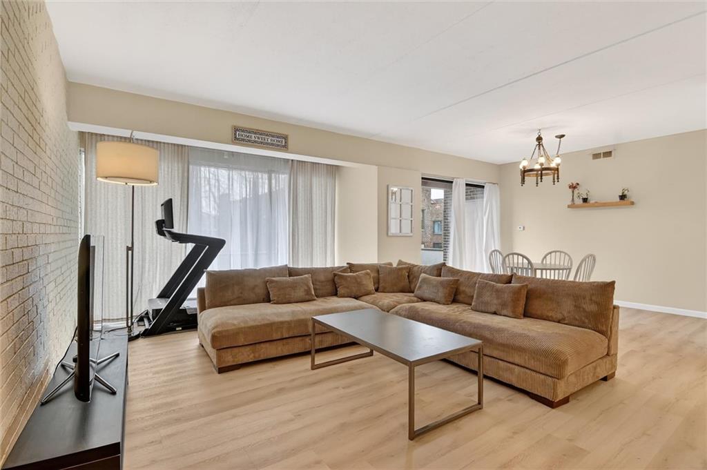 5841 Morrowfield Avenue, Unit 109 Pittsburgh, PA 15217 - Photo 4 of 25