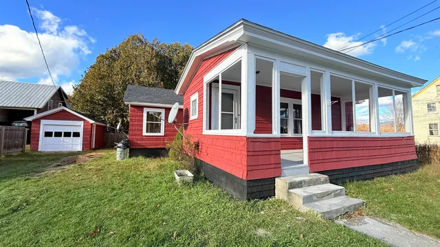 $300,000 | 5491 Vermont Rte 100, Hyde Park, VT 05655