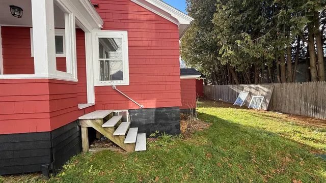 $300,000 | 5491 Vermont Rte 100, Hyde Park, VT 05655