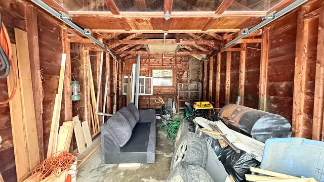 $300,000 | 5491 Vermont Rte 100, Hyde Park, VT 05655