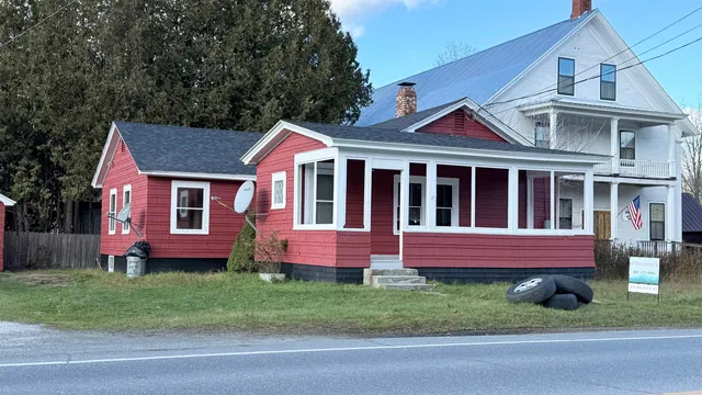 $300,000 | 5491 Vermont Rte 100, Hyde Park, VT 05655