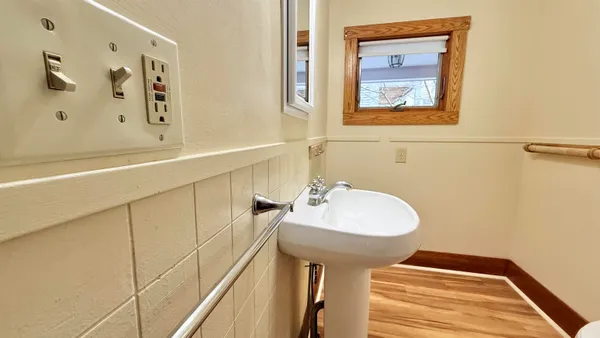 $282,000 | 5491 Vermont Rte 100, Hyde Park, VT 05655