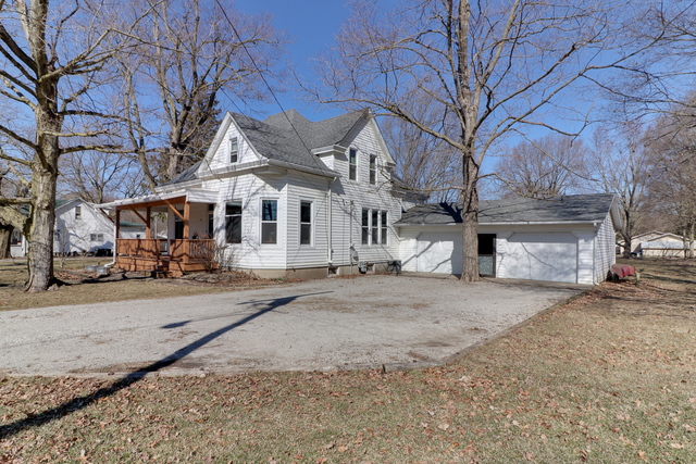 413 East Lincoln Street Saybrook, IL 61770 - Photo 24 of 32