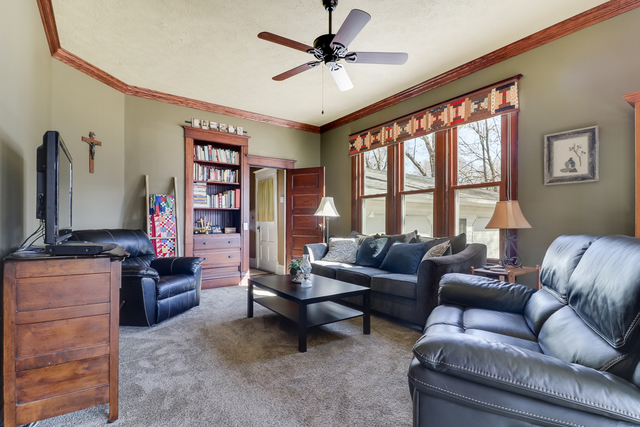 413 East Lincoln Street Saybrook, IL 61770 - Photo 4 of 32