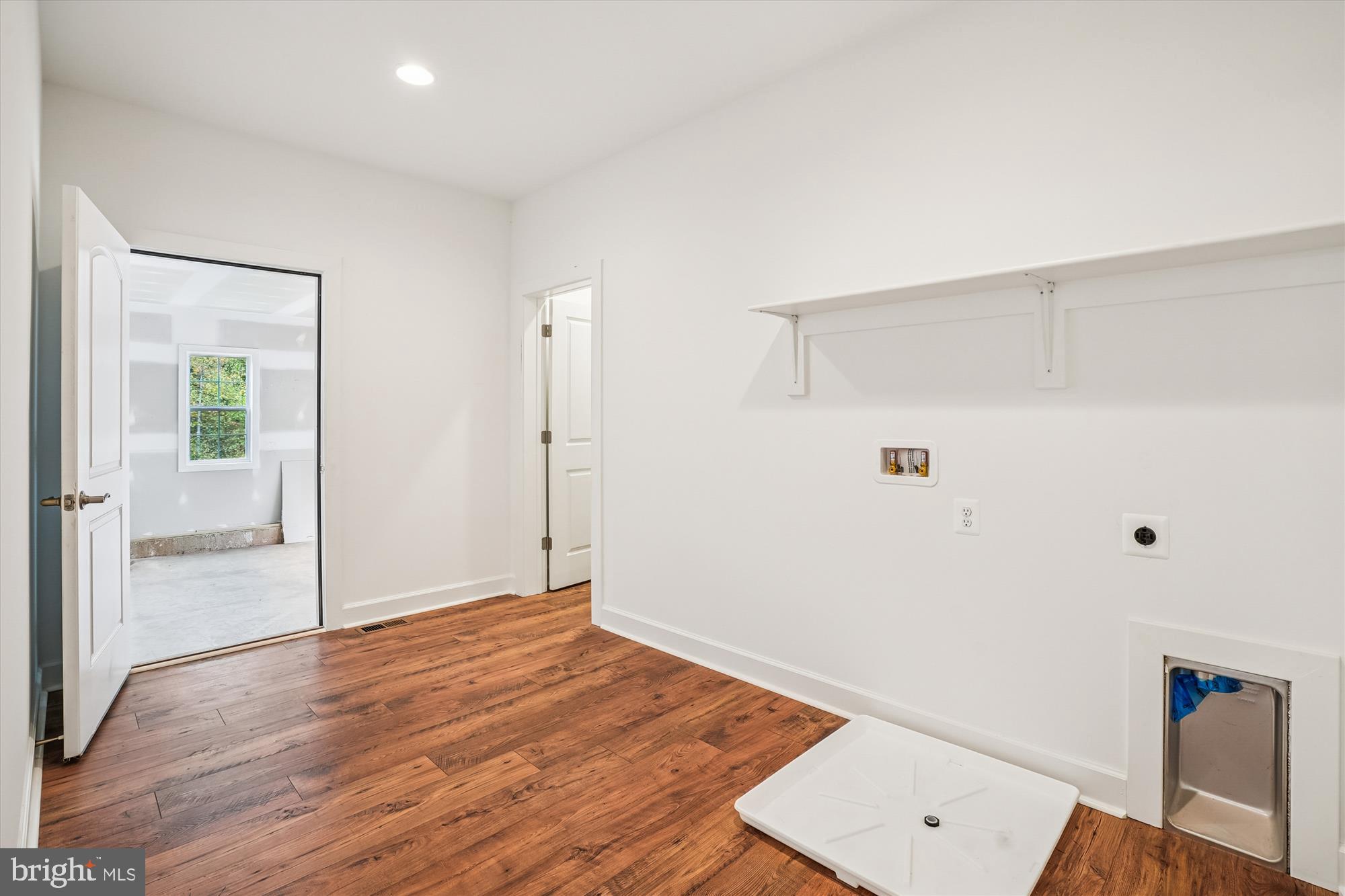 15017 Rillhurst Drive Culpeper, VA 22701 - Photo 25 of 34 wooden floor in an empty room