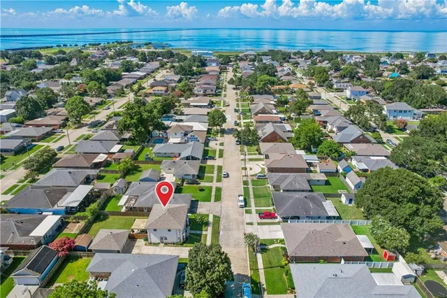 $599,000 | 1304 Wisteria Drive, Metairie, LA 70005