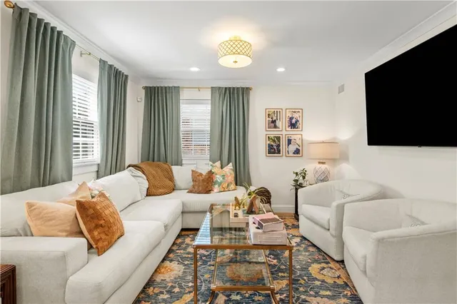 $599,000 | 1304 Wisteria Drive, Metairie, LA 70005