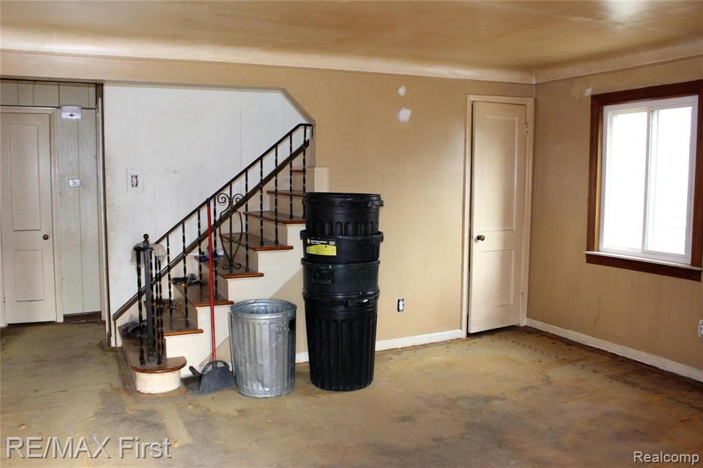 8287 State Park Center Line, MI 48015 - Photo 3 of 13