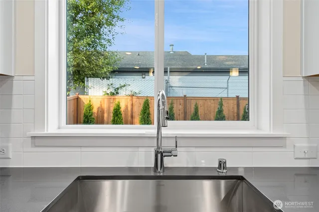 $754,990 | 17505 Northeast Midnight Sun Loop, Poulsbo, WA 98370