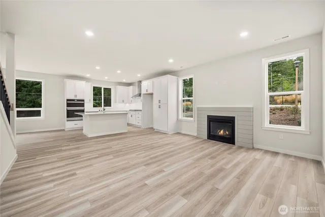 $699,990 | 17505 Northeast Midnight Sun Loop, Poulsbo, WA 98370