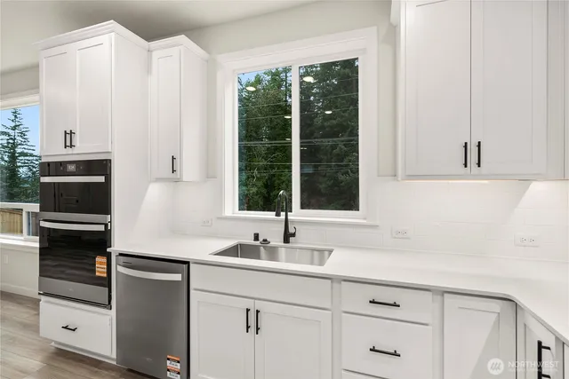 a bathroom with a bath tub