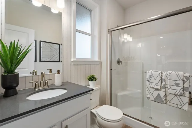 $754,990 | 17505 Northeast Midnight Sun Loop, Poulsbo, WA 98370