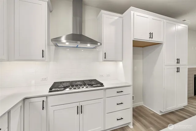 $699,990 | 17505 Northeast Midnight Sun Loop, Poulsbo, WA 98370