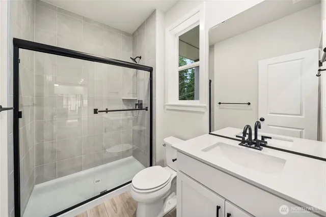 $699,990 | 17505 Northeast Midnight Sun Loop, Poulsbo, WA 98370