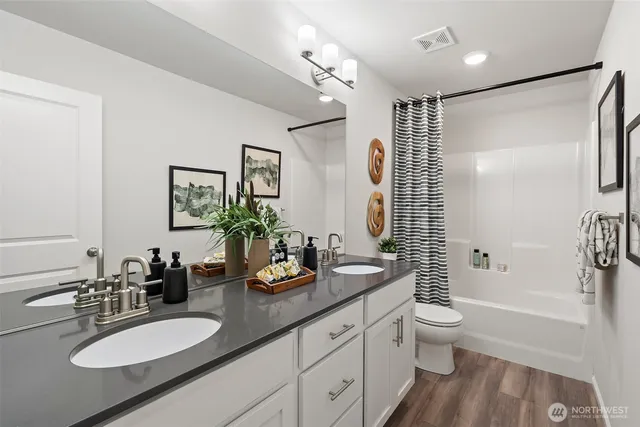 $754,990 | 17505 Northeast Midnight Sun Loop, Poulsbo, WA 98370