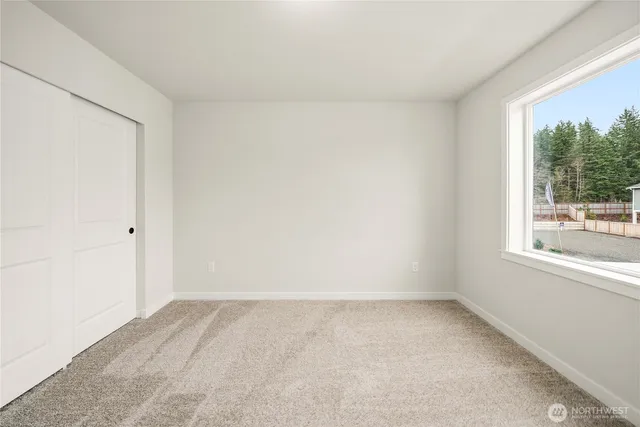 $699,990 | 17505 Northeast Midnight Sun Loop, Poulsbo, WA 98370